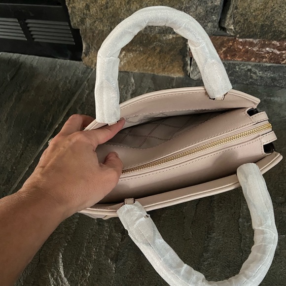 NWT Michael Kors Cleo Small Satchel - Picture 12 of 16